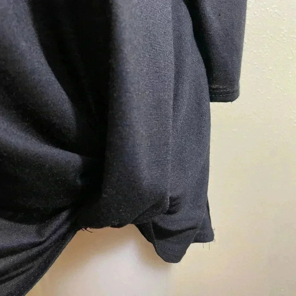 The LOOK Size L Black Top Get It Love It Live It Twist Knot Hem Tunic Top - Picture 4 of 11